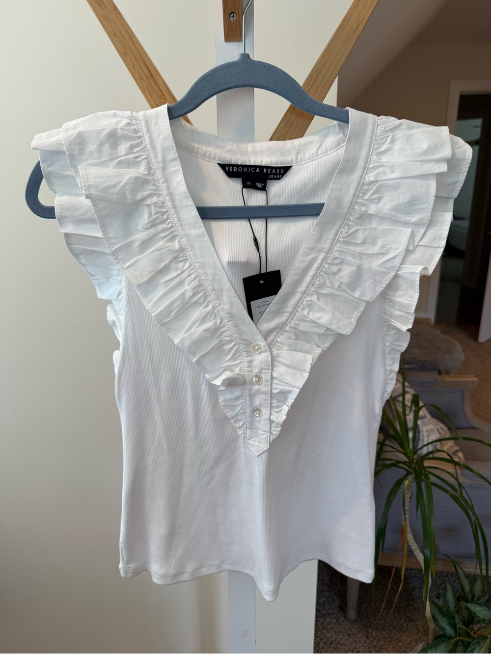 Veronica Beard White Ruffle V-Neck Sleeveless Camisole